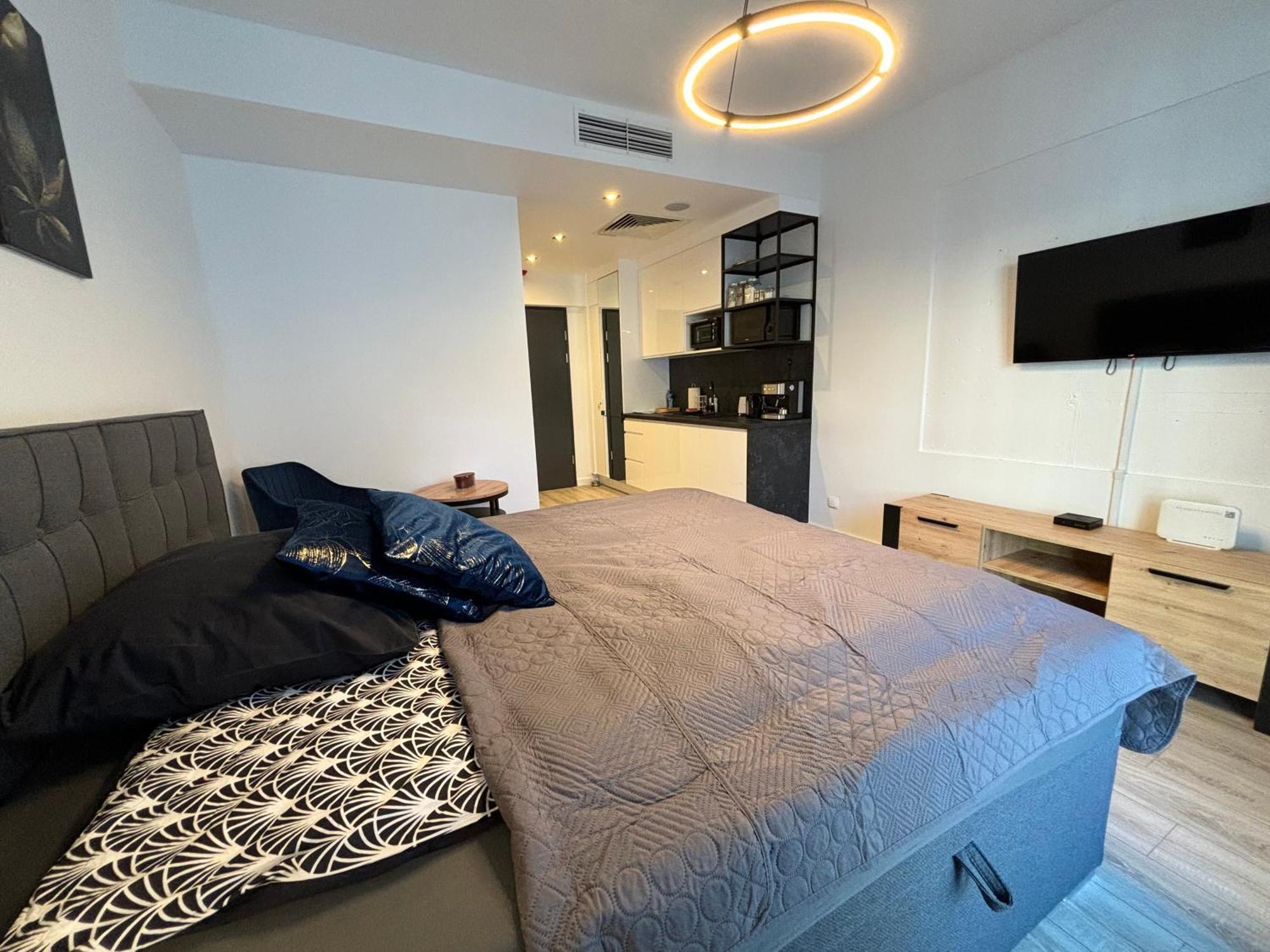 Totu Today-Plac Wolnosci 6 Apartamenty, Faktura Vat, Self Check-In Poznań Zewnętrze zdjęcie